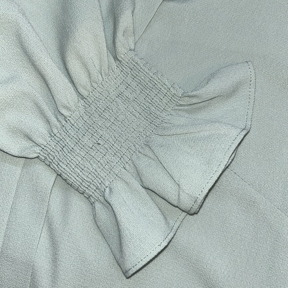 New without tags~Long sleeve, lightweight blouse. Size small & mint green color - Picture 4 of 4